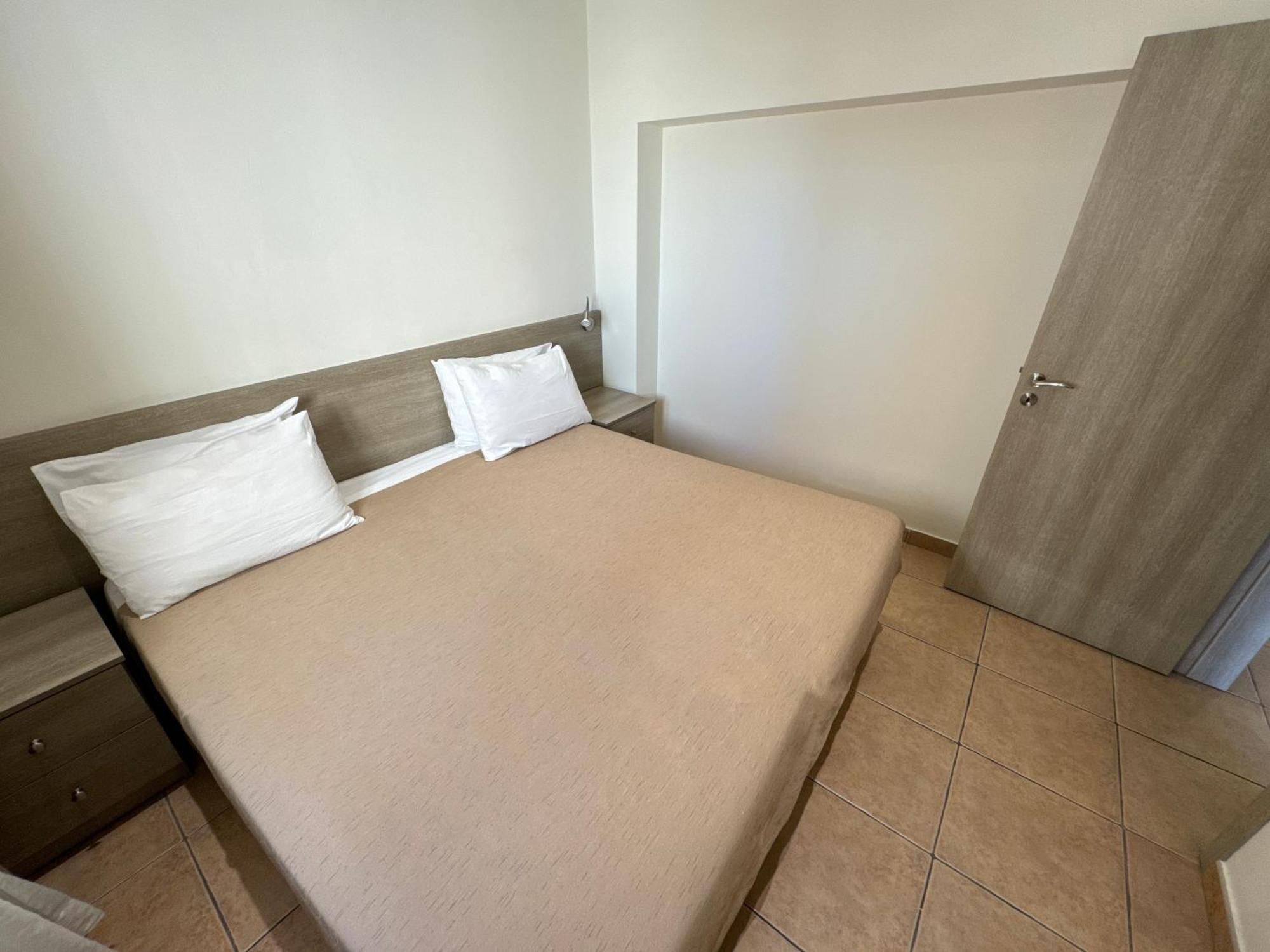 Amazing Napa Apartments Ayia Napa Esterno foto